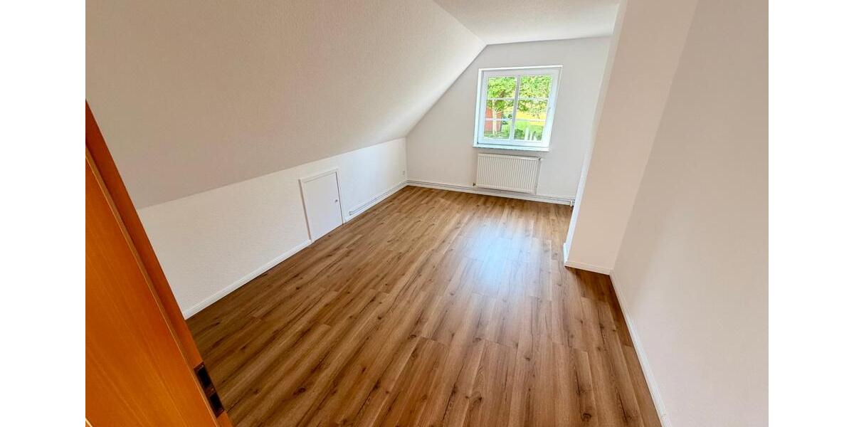 Einfamilienhaus Gelting - 7 Zimmer, 200 m&sup2;, 1.950&euro; | Angebot:26626110