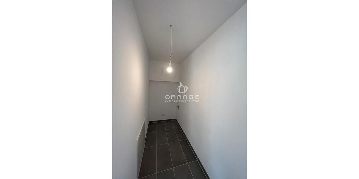 ***Südbalkon und Einbauküche*** 3 zimmer