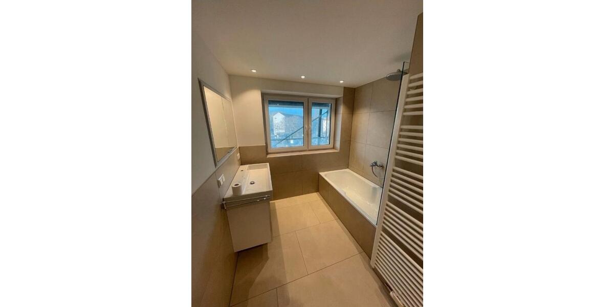 Etagenwohnung Karlsruhe Beiertheim-Bulach - 4 Zimmer, 120 m&sup2;, 1.920&euro; | Angebot:26699173
