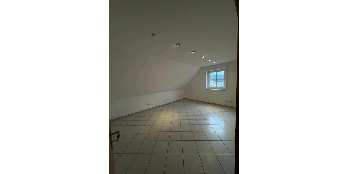 Maisonettenwohnung Kronach - 4 Zimmer, 133 m&sup2;, 900&euro; | Angebot:24694775