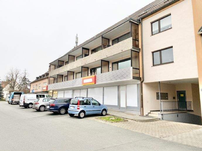 GEPFLEGTE 3 Zimmer Wohnung MIT BALKON