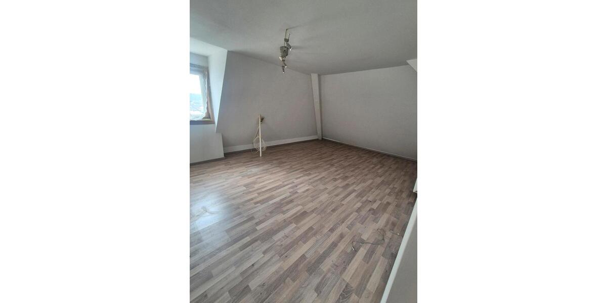 Dachgeschoßwohnung Albstadt - 3 Zimmer, 69 m&sup2;, 700&euro; | Angebot:26447043