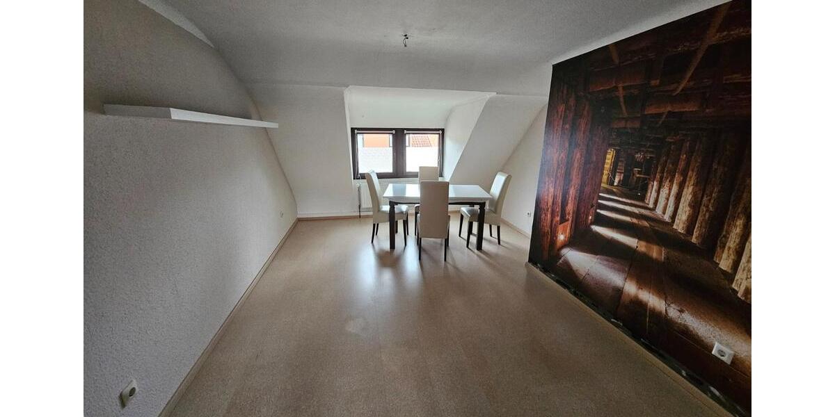 Dachgeschoßwohnung Sankt Wendel - 4 Zimmer, 90 m&sup2;, 690&euro; | Angebot:24905597