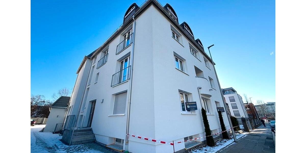Erdgeschoßwohnung Sindelfingen - 2 Zimmer, 89 m&sup2;, 1.380&euro; | Angebot:24400067