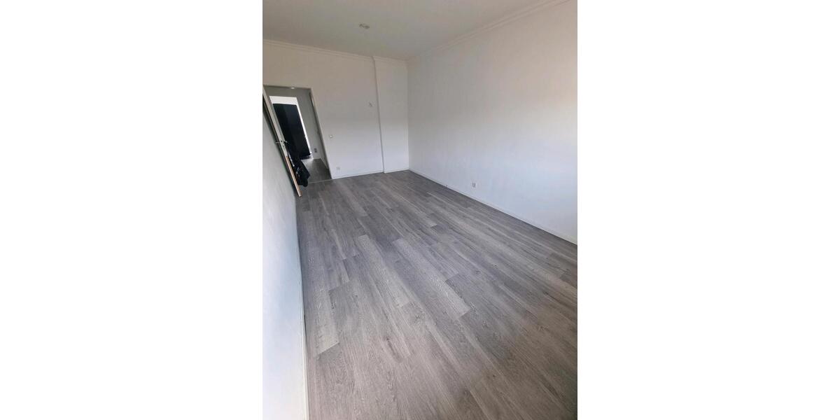 Dachgeschoßwohnung Düsseldorf Stadtbezirk 3 - 2 Zimmer, 62 m&sup2;, 1.050&euro; | Angebot:26566431