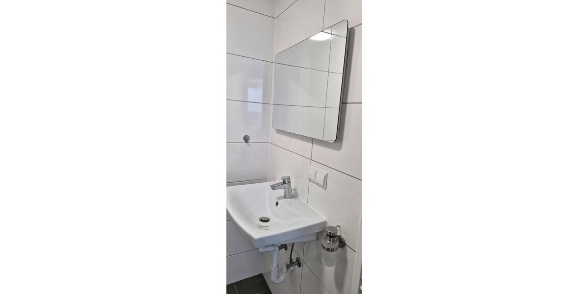Erdgeschoßwohnung Siegen - 1 Zimmer, 80 m&sup2;, 800&euro; | Angebot:26137566