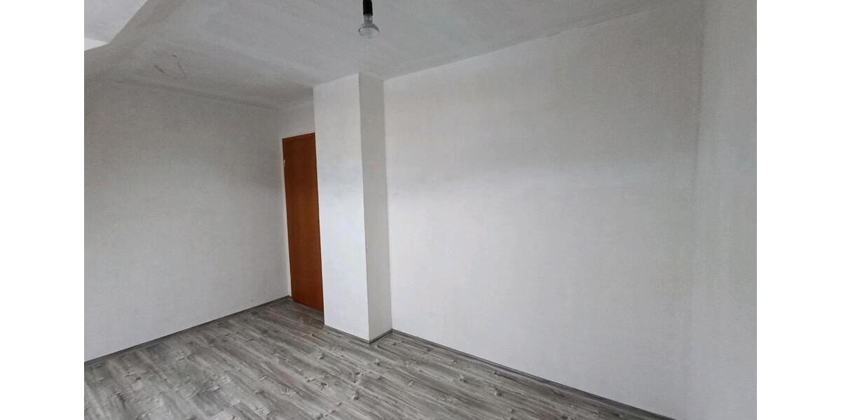 Dachgeschoßwohnung Tann (Rhön) - 3.5 Zimmer, 132 m&sup2;, 1.050&euro; | Angebot:25636441