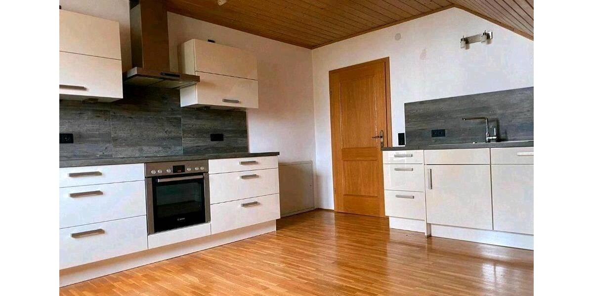 Dachgeschoßwohnung Regensburg Brandlberg - 2.5 Zimmer, 75 m&sup2;, 925&euro; | Angebot:26519043