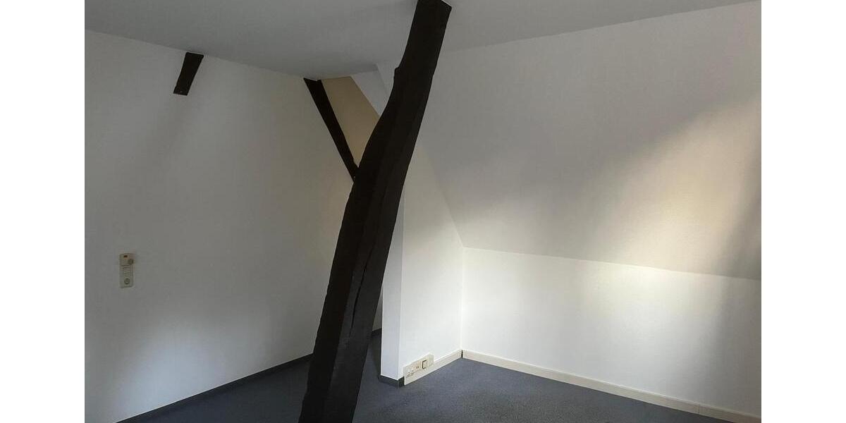 Wohnen auf Zeit Altenbeken - 9 Zimmer, 280 m&sup2;, 150&euro; | Angebot:25408573