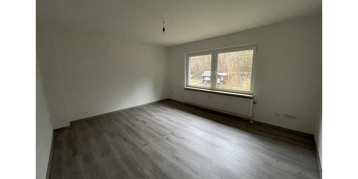 Dachgeschoßwohnung Lüdenscheid - 3 Zimmer, 70 m&sup2;, 600&euro; | Angebot:25044436