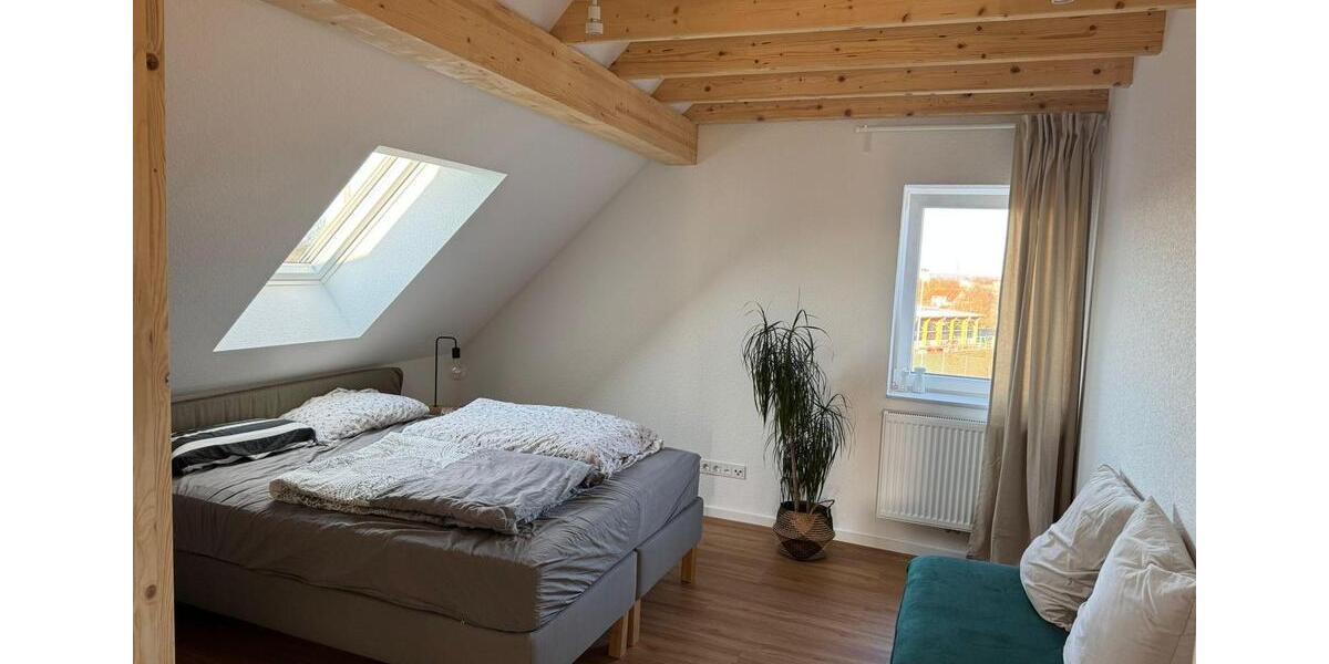 Dachgeschoßwohnung Bielefeld Mitte - 3 Zimmer, 85 m&sup2;, 1.200&euro; | Angebot:26272874