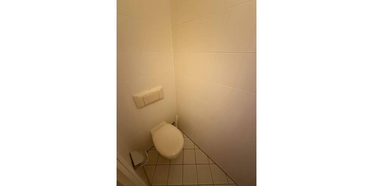 Etagenwohnung Leipzig Zentrum-Südost - 2 Zimmer, 74 m&sup2;, 745&euro; | Angebot:26142456