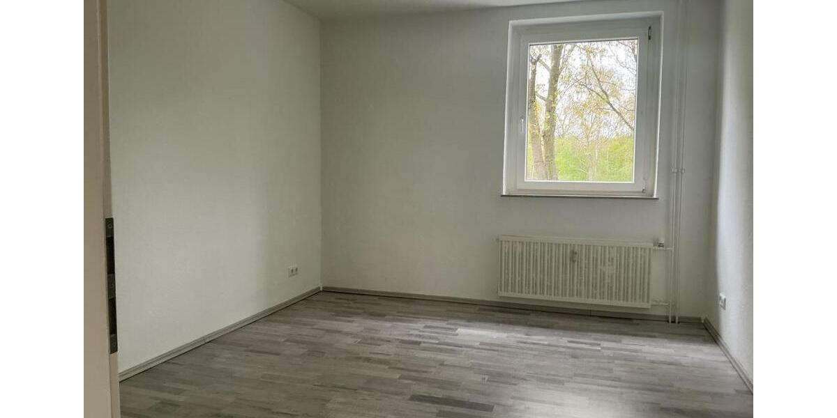 Erdgeschoßwohnung Gelsenkirchen Gelsenkirchen-Nord - 3 Zimmer, 76 m&sup2;, 499&euro; | Angebot:25386623