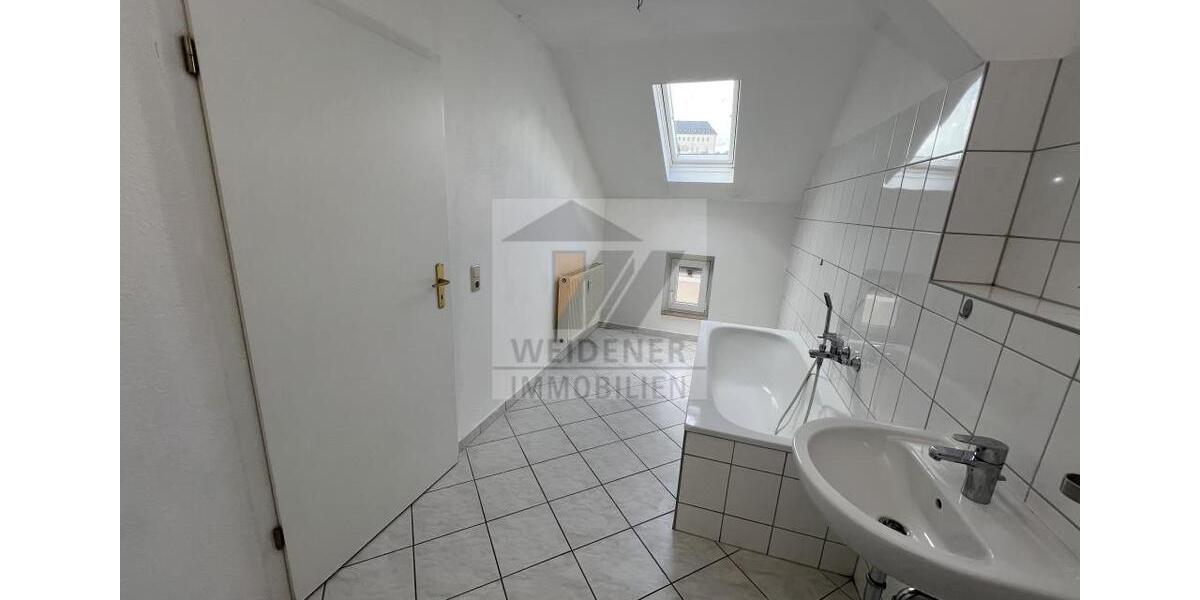 Preiswerte 2 DG-Zimmer Wohnung im Zentrum von Weida! 2 zimmer