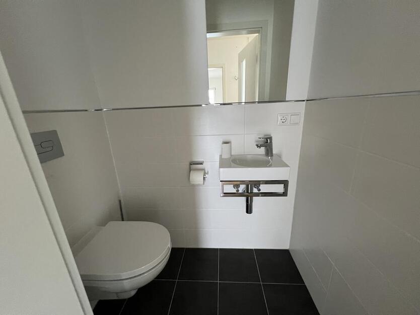 4-Zimmer-Wohnung - Aufzug - Garage mit direkt Zugang zum Gebäude - Baujahr 2016 - Balkon