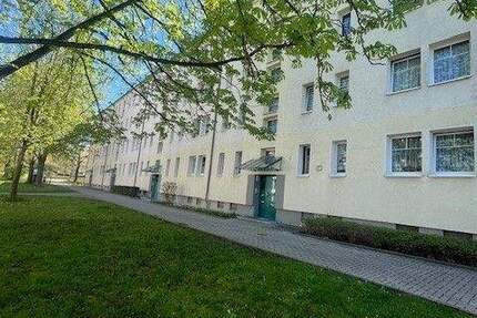 Wohnung Zwickau Eckersbach - 2 Zimmer, 60 m&sup2;, 389&euro; | Angebot:26842152