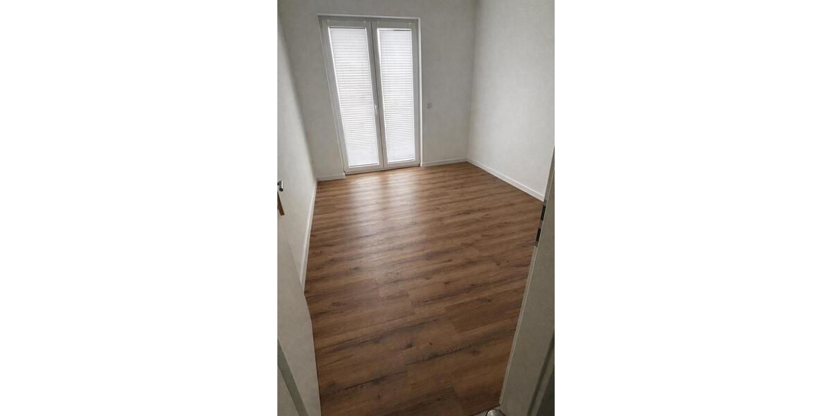 Etagenwohnung Schwarzheide - 2 Zimmer, 71 m&sup2;, 773&euro; | Angebot:25781854