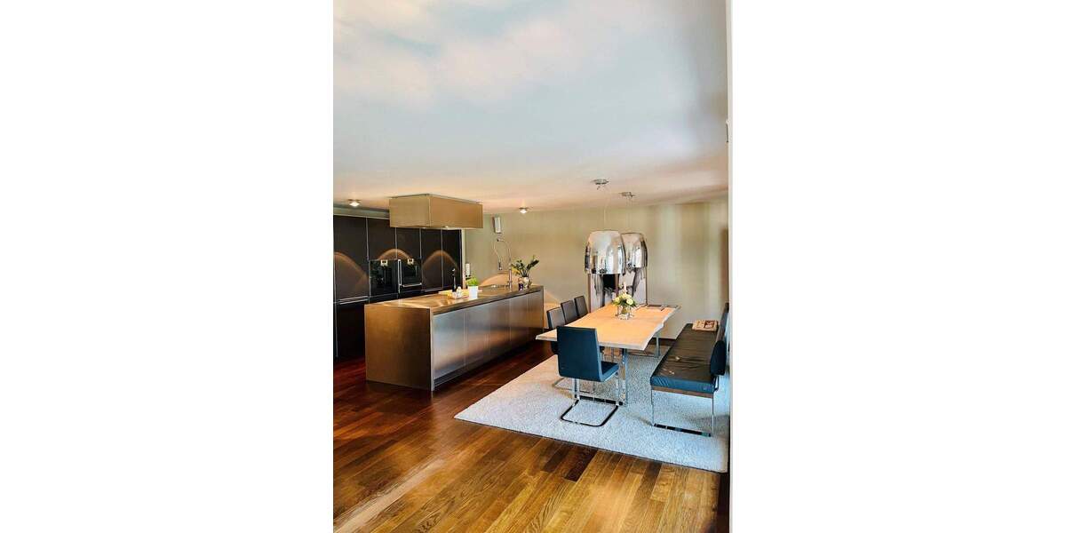 Etagenwohnung Stuttgart Mitte - 3 Zimmer, 129 m&sup2;, 2.890&euro; | Angebot:25215154