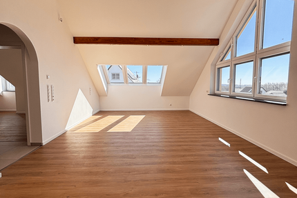 Wohnung Erdweg - 3.5 Zimmer, 93 m&sup2;, 1.580&euro; | Angebot:26072515