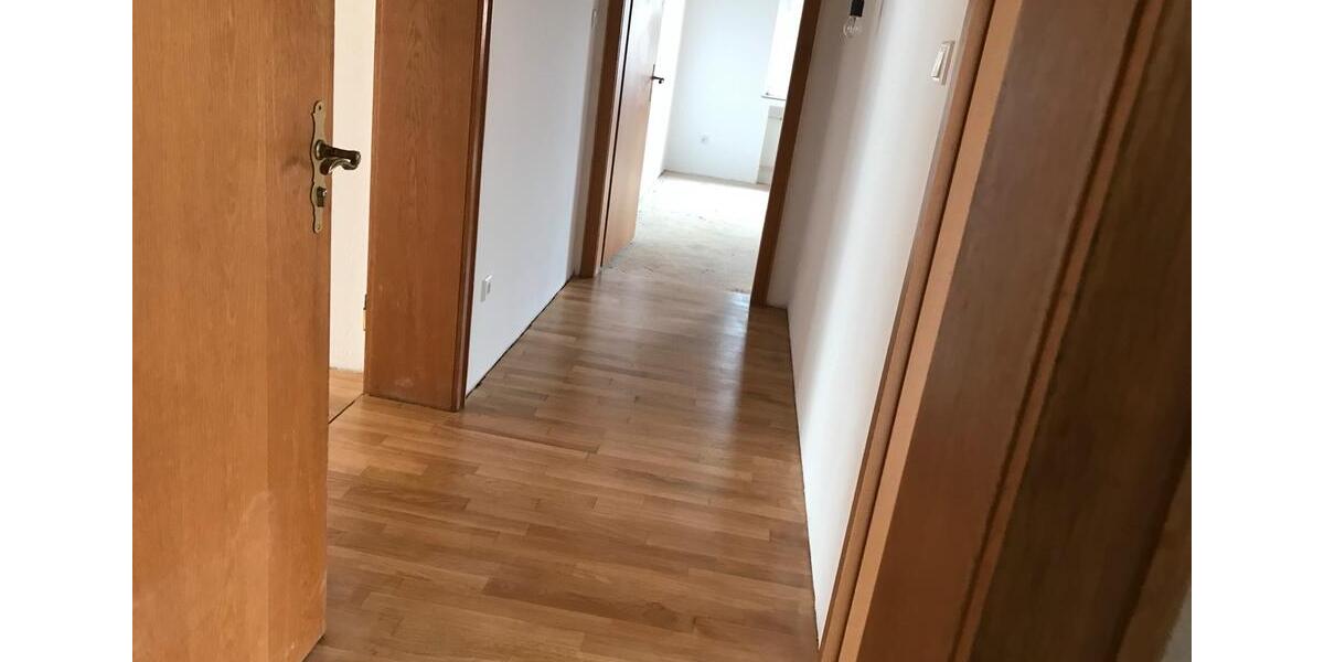 Einfamilienhaus (195 m²) mit Keller, Balkon & Wintergarten 5 zimmer