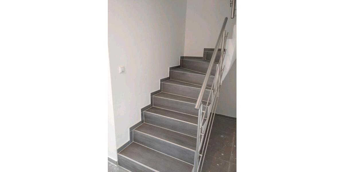 Doppelhaushälfte Bergen - 6 Zimmer, 154 m&sup2;, 1.500&euro; | Angebot:25919583