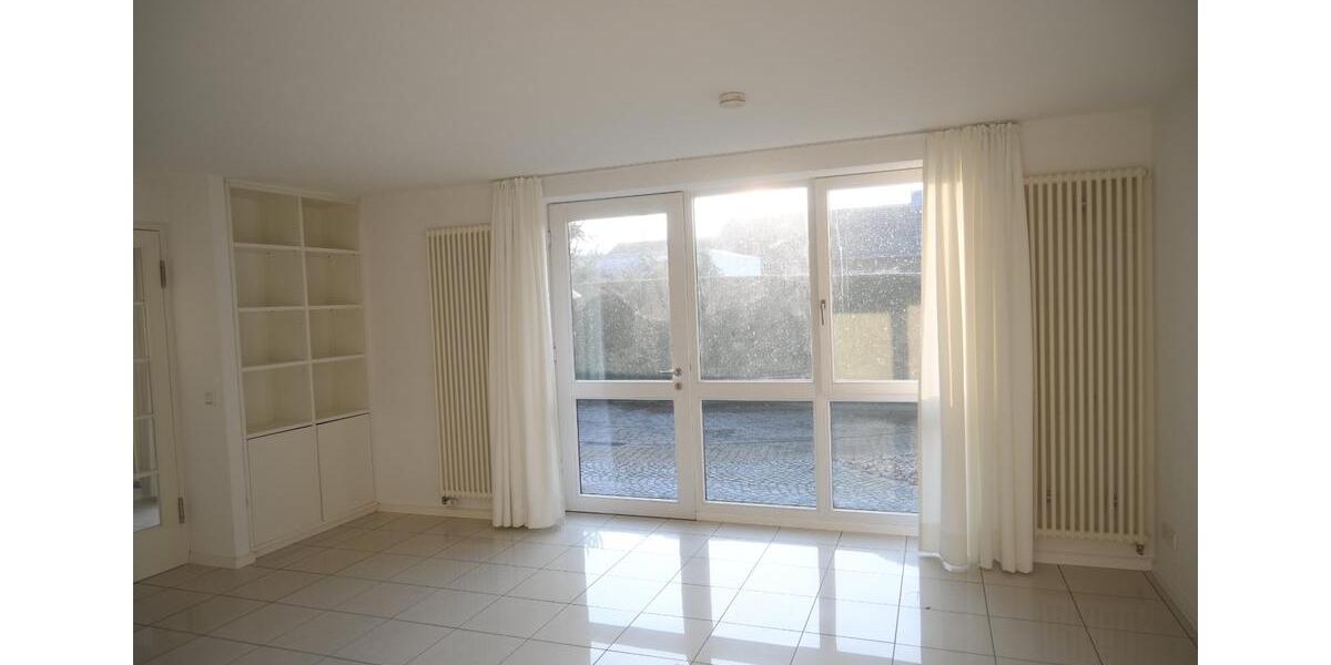 Gewerbeobjekt Münster Gievenbeck - 2 Zimmer, 100 m&sup2;, 1.100&euro; | Angebot:25105330