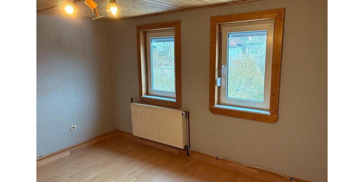 Etagenwohnung Frankenberg (Eder) - 4 Zimmer, 80 m&sup2;, 790&euro; | Angebot:24365306