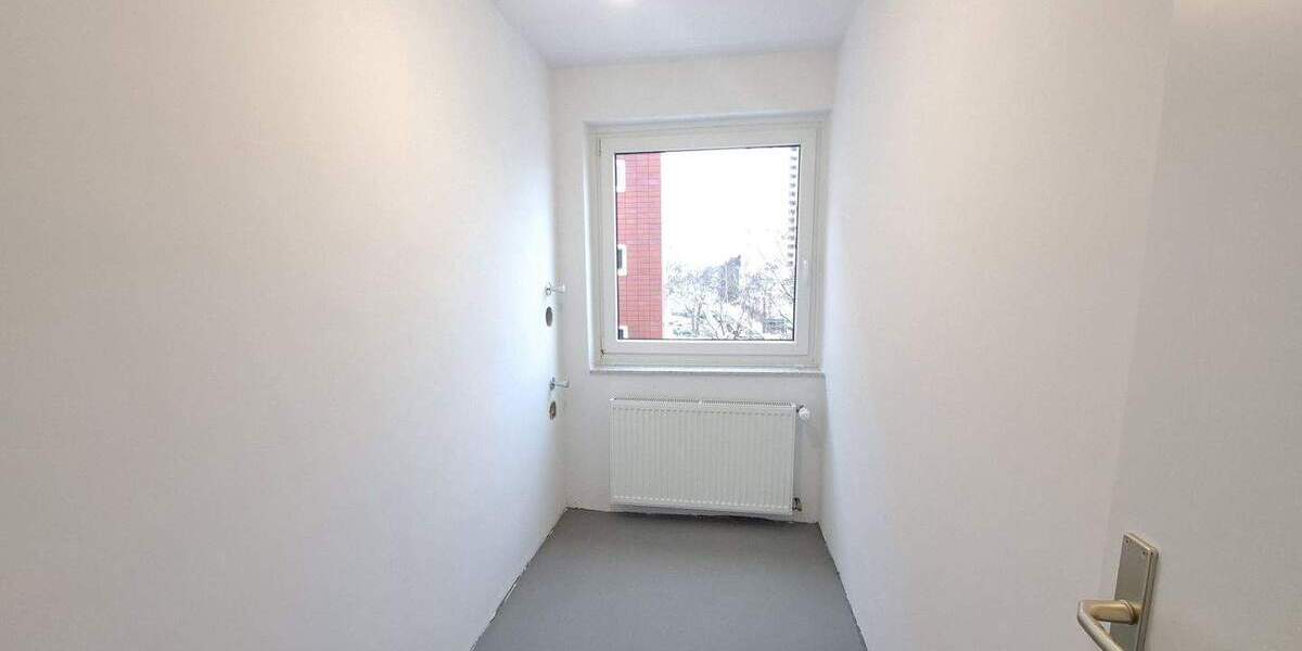 Etagenwohnung Bremerhaven Lehe - 3 Zimmer, 87 m&sup2;, 625&euro; | Angebot:25749026