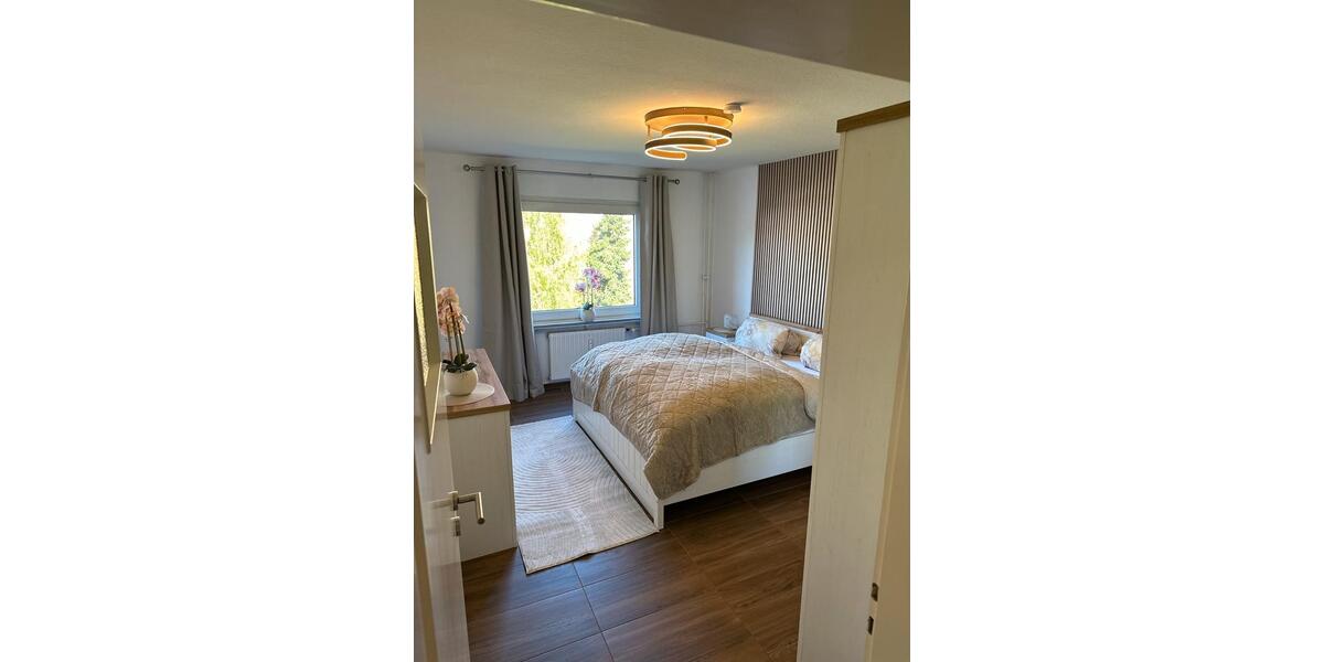 Etagenwohnung Duisburg Hamborn - 2 Zimmer, 55 m&sup2;, 1.100&euro; | Angebot:26439702
