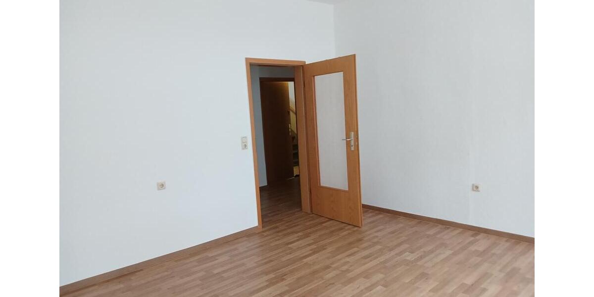 Etagenwohnung Freiberg - 1 Zimmer, 43 m&sup2;, 272&euro; | Angebot:24487633