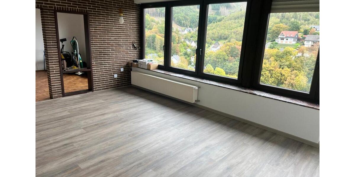 Erdgeschoßwohnung Lennestadt - 4 Zimmer, 110 m&sup2;, 890&euro; | Angebot:26635689