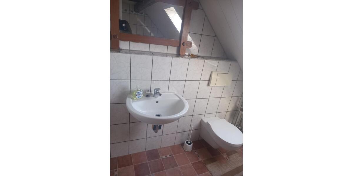 Etagenwohnung Lügde - 5 Zimmer, 130 m&sup2;, 850&euro; | Angebot:26254886