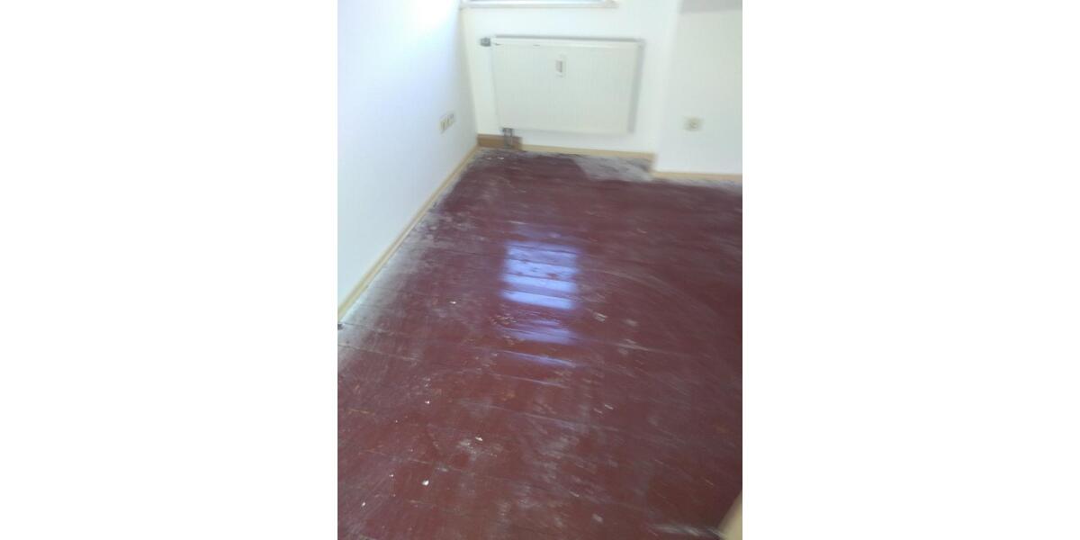 Dachgeschoßwohnung Menteroda - 3 Zimmer, 55 m&sup2;, 300&euro; | Angebot:25783757