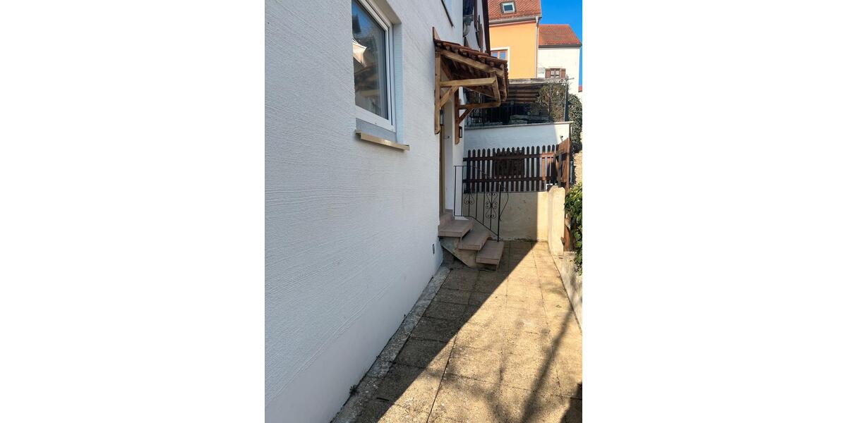 Einfamilienhaus Laaber - 4 Zimmer, 92 m&sup2;, 999&euro; | Angebot:25540024