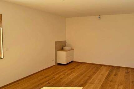 Gewerbeobjekt Kraftisried - 2 Zimmer, 47 m&sup2;, 537&euro; | Angebot:25801645