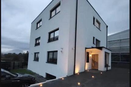 Wohnung Kronberg im Taunus - 4 Zimmer, 165 m&sup2;, 2.000&euro; | Angebot:25636448