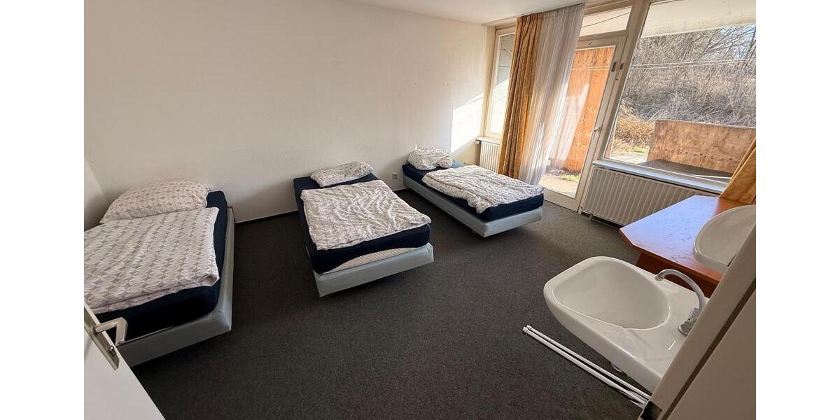 Wohnen auf Zeit Blomberg - 4 Zimmer, 100 m&sup2;, 15&euro; | Angebot:26044466