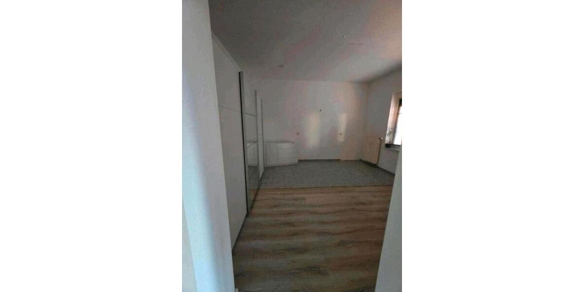 Erdgeschoßwohnung Mittweida - 2 Zimmer, 62 m&sup2;, 540&euro; | Angebot:25311293