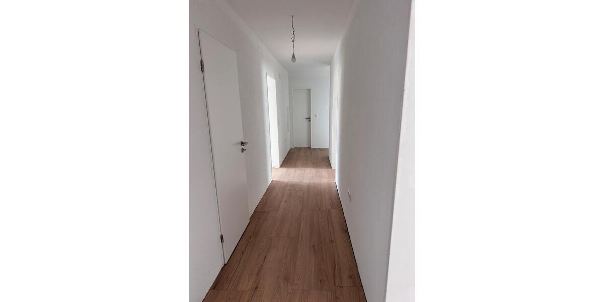 Etagenwohnung Neuhausen auf den Fildern - 3 Zimmer, 74 m&sup2;, 1.100&euro; | Angebot:26567976