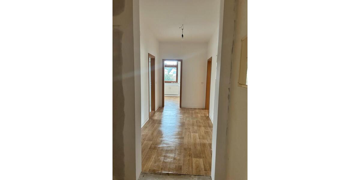 Erdgeschoßwohnung Döbeln - 5 Zimmer, 115 m&sup2;, 1.150&euro; | Angebot:25320328