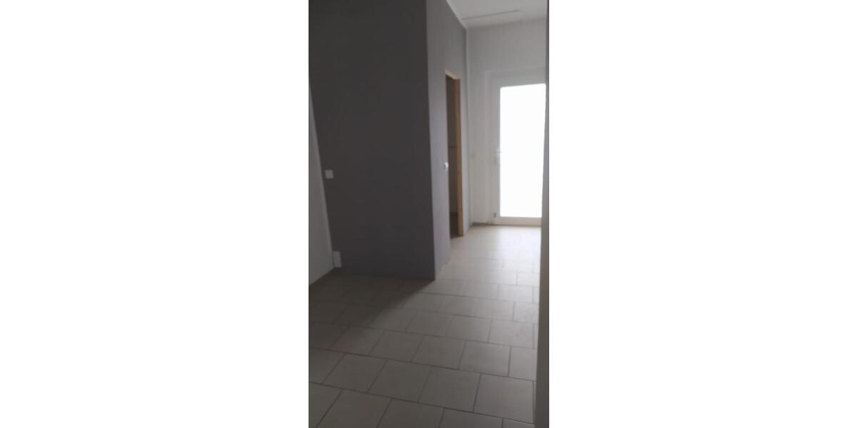Erdgeschoßwohnung Gera Alt-Taubenpreskeln - 4 Zimmer, 105 m&sup2;, 600&euro; | Angebot:25959372