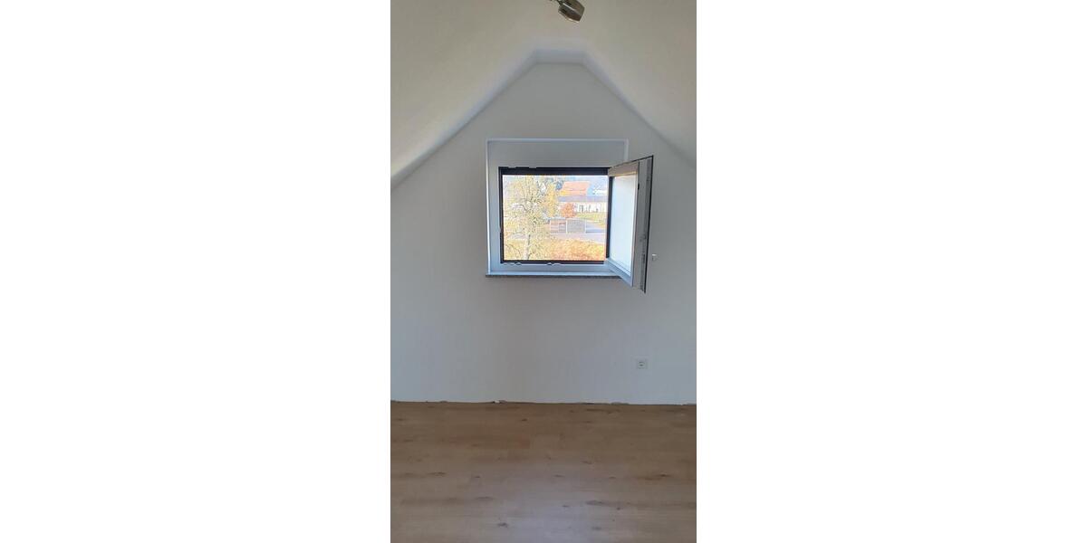 Dachgeschoßwohnung Pfofeld - 4 Zimmer, 67 m&sup2;, 890&euro; | Angebot:26322547