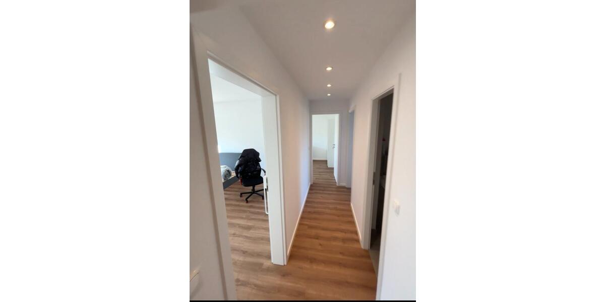 Etagenwohnung München Bogenhausen - 4 Zimmer, 21 m&sup2;, 720&euro; | Angebot:25146442