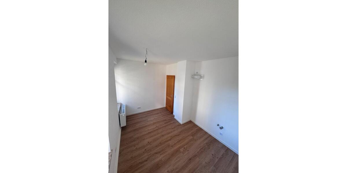 Erdgeschoßwohnung Bautzen - 4 Zimmer, 106 m&sup2;, 950&euro; | Angebot:25882710