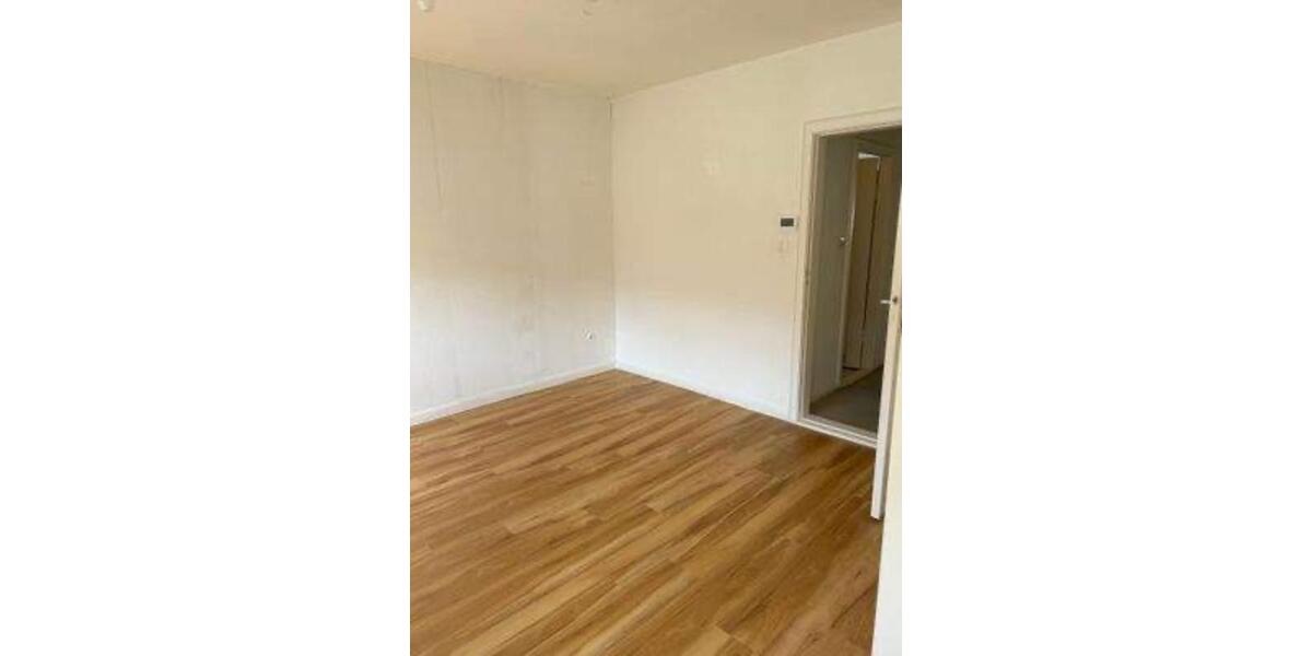 Dachgeschoßwohnung Bremen Neustadt - 1.5 Zimmer, 25 m&sup2;, 440&euro; | Angebot:25221851