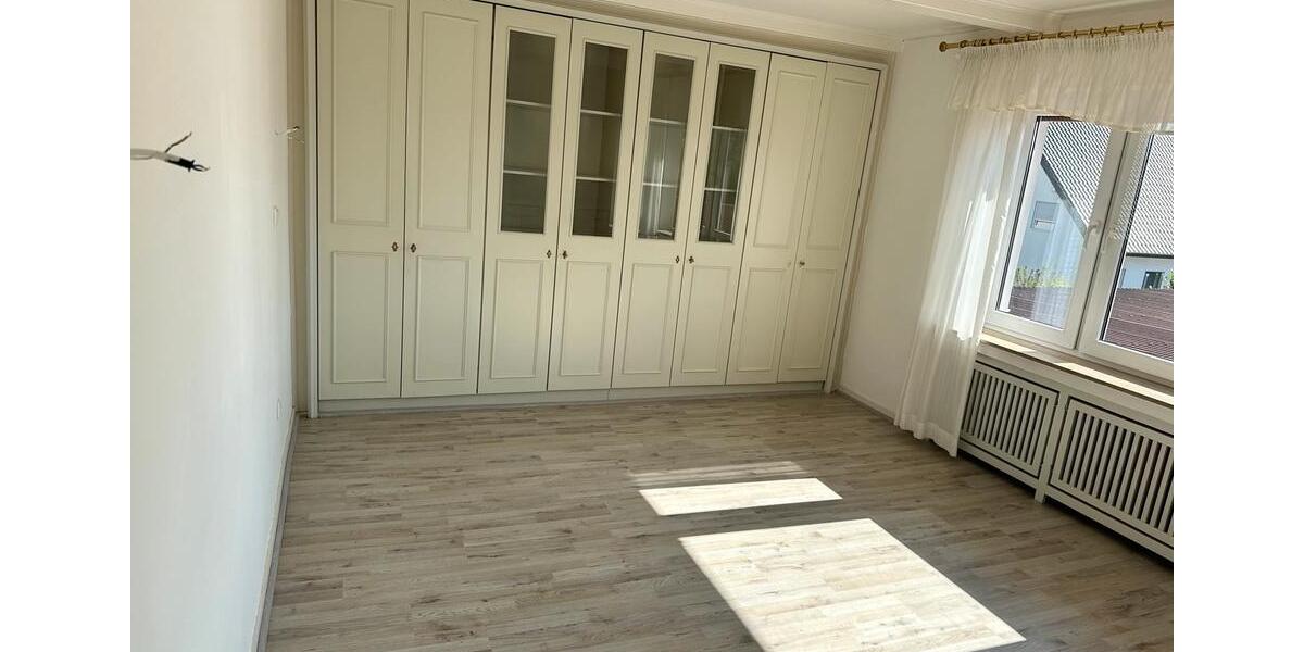 Etagenwohnung Preußisch Oldendorf - 10 Zimmer, 187 m&sup2;, 1.650&euro; | Angebot:26428321