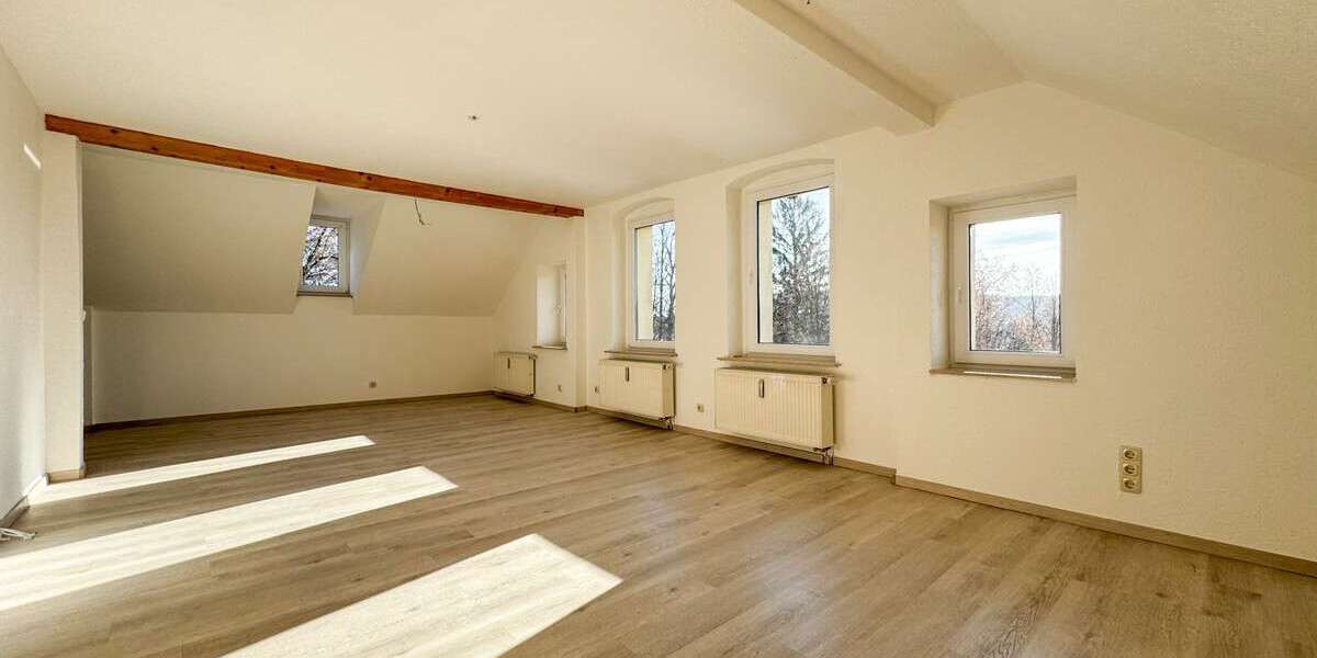 Etagenwohnung Schneeberg - 3 Zimmer, 80 m&sup2;, 540&euro; | Angebot:24820401