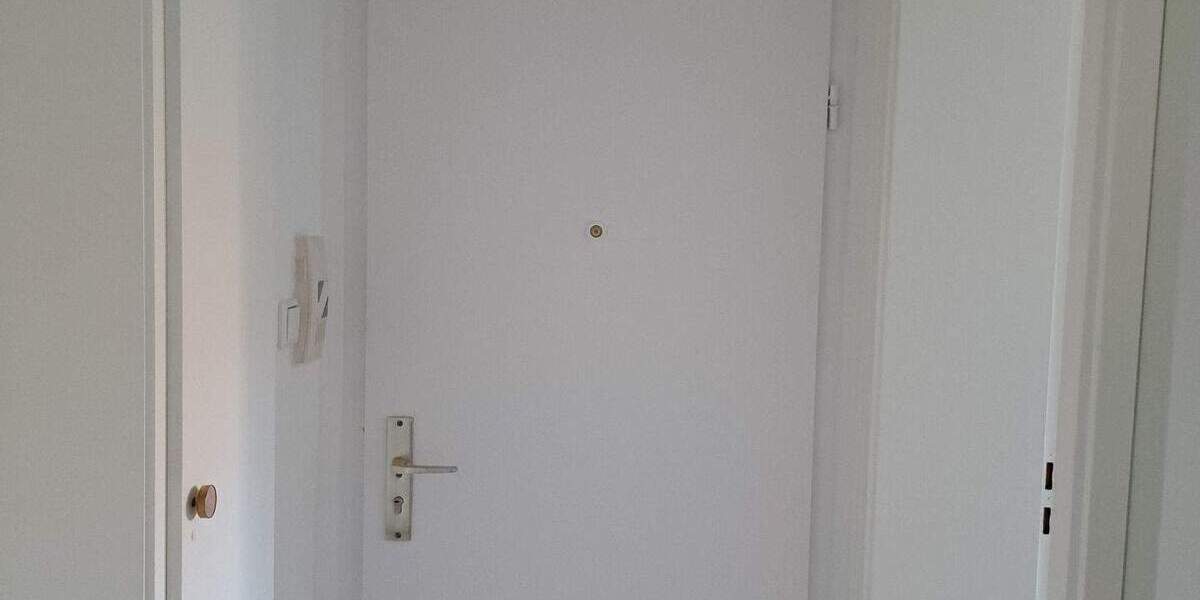 WG-Zi. in möbl. 3er WG ( only male) - nach Kernsanierung - Denkmalsiedlung 