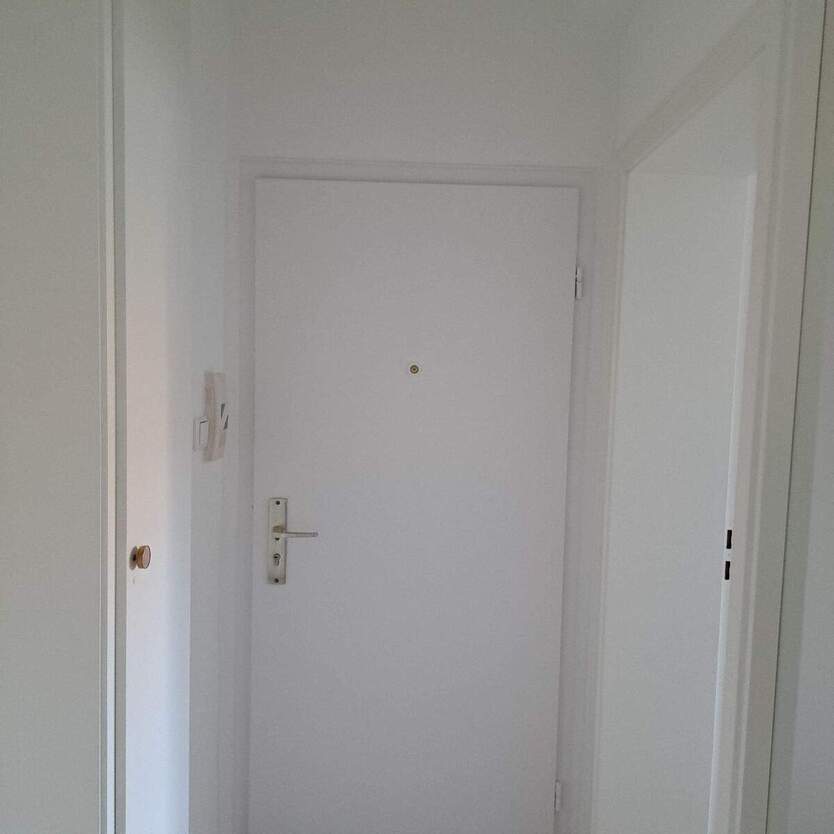 Zi. 2 in möbl. 3er WG ( only male) - nach Kernsanierung - Denkmalsiedlung 