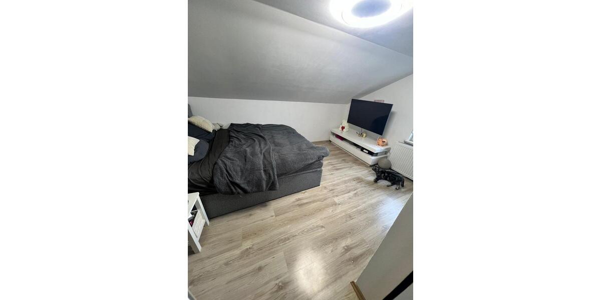 Klima-EinbauKüche-Balkon-Stellplatz-TOP-Fernblick 3 zimmer